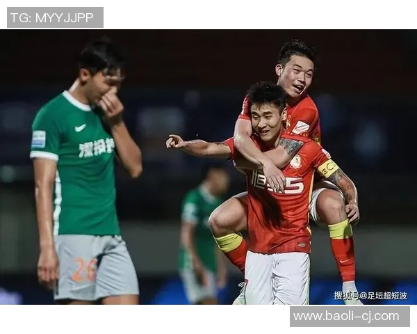 成都羽毛球队比赛经验引发热议球迷与专家观点碰撞激烈 成都羽毛球队比赛经验引发热议球迷与专家观点碰撞激烈